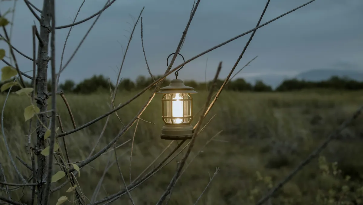 CAMPING LANTERNS